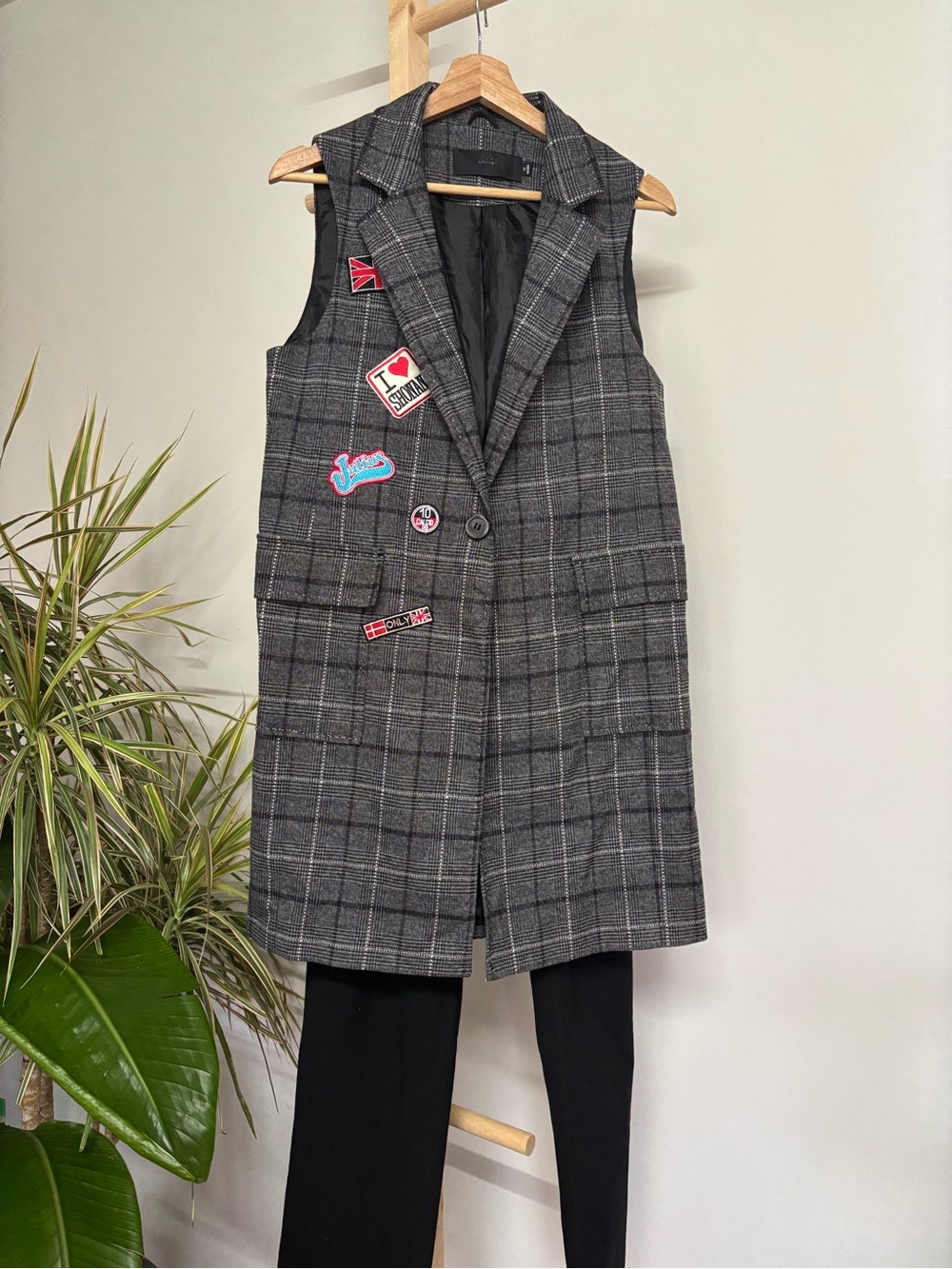 Charcoal Gray Plaid Sleeveless Longline Vest